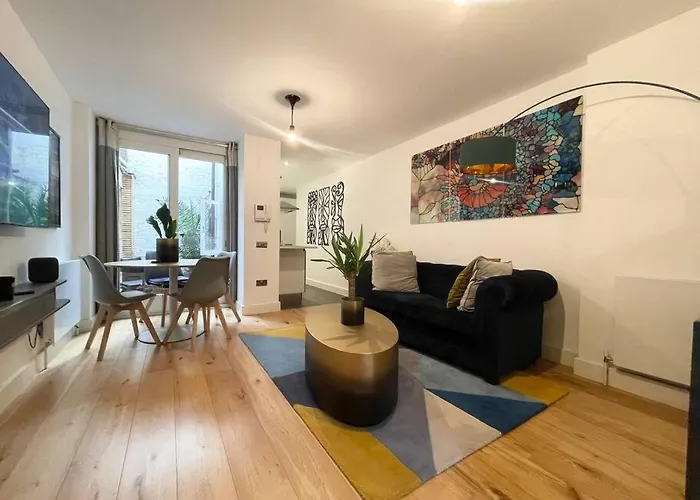 Immaculate Covent Garden Apartment